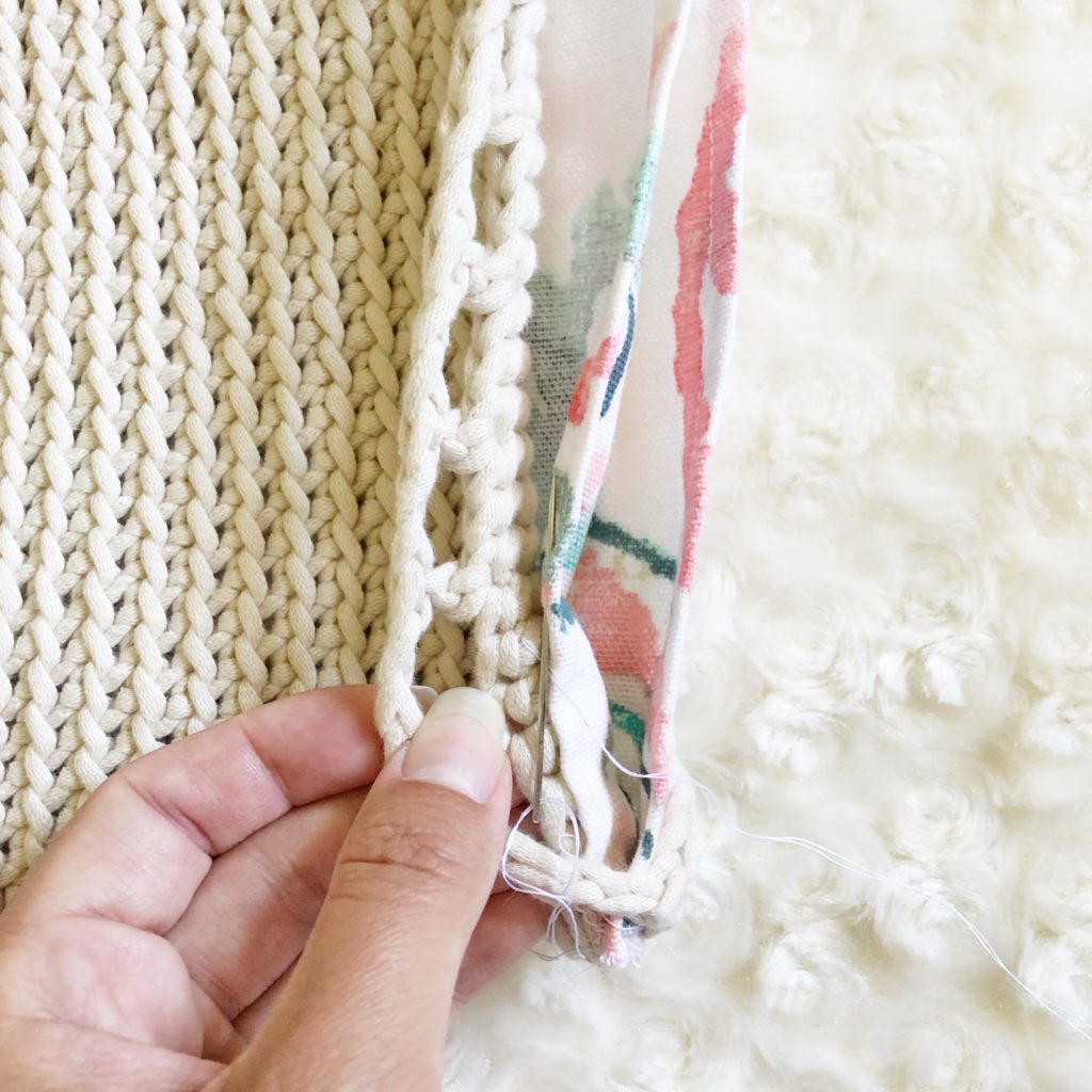 How To Add Lining To A Crochet Bag ~ Fabulous Flamingo Bag Part 2