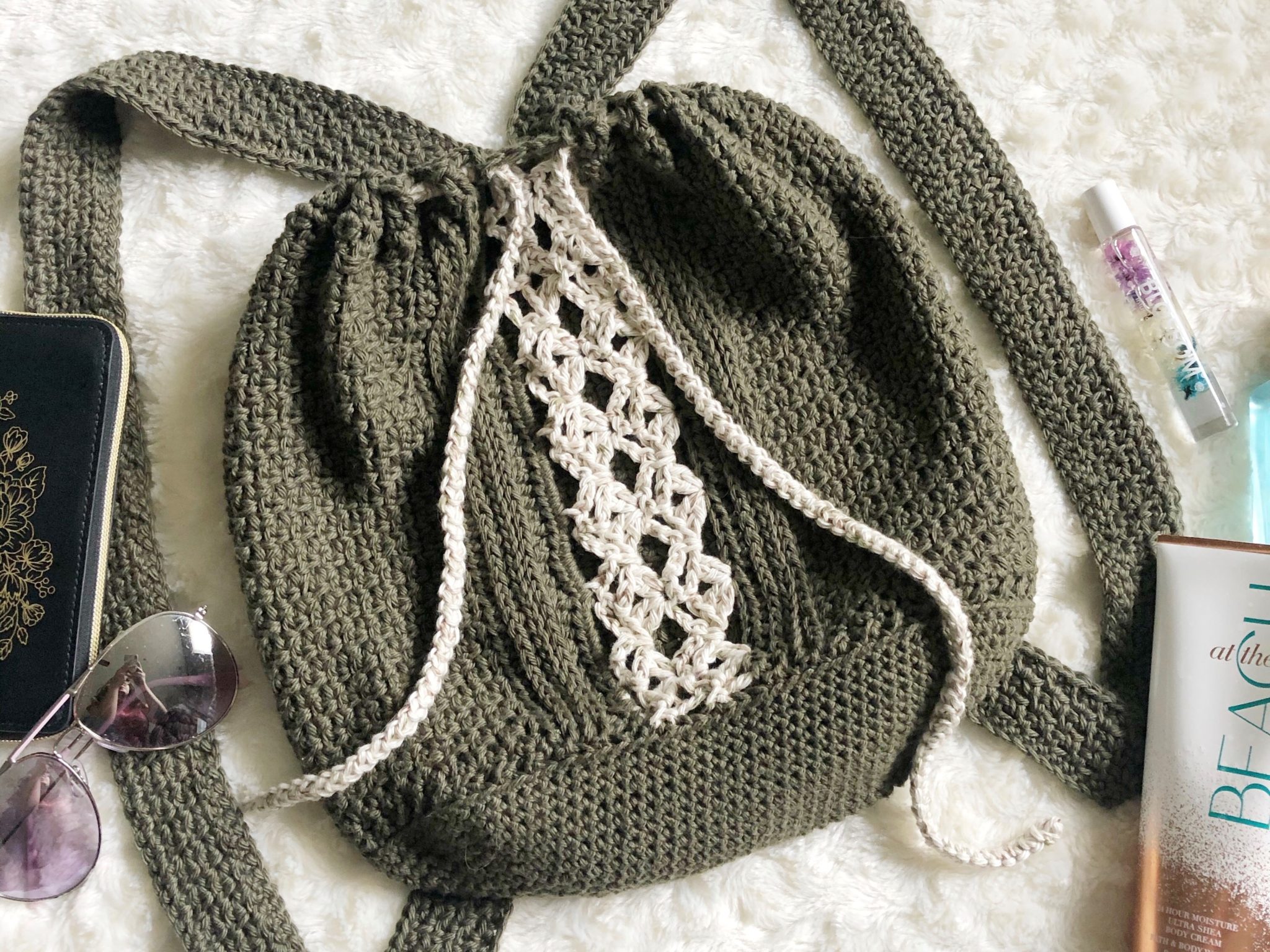 Crochet bag/haversack, Women's Fashion, Bags & Wallets, Backpacks on  Carousell