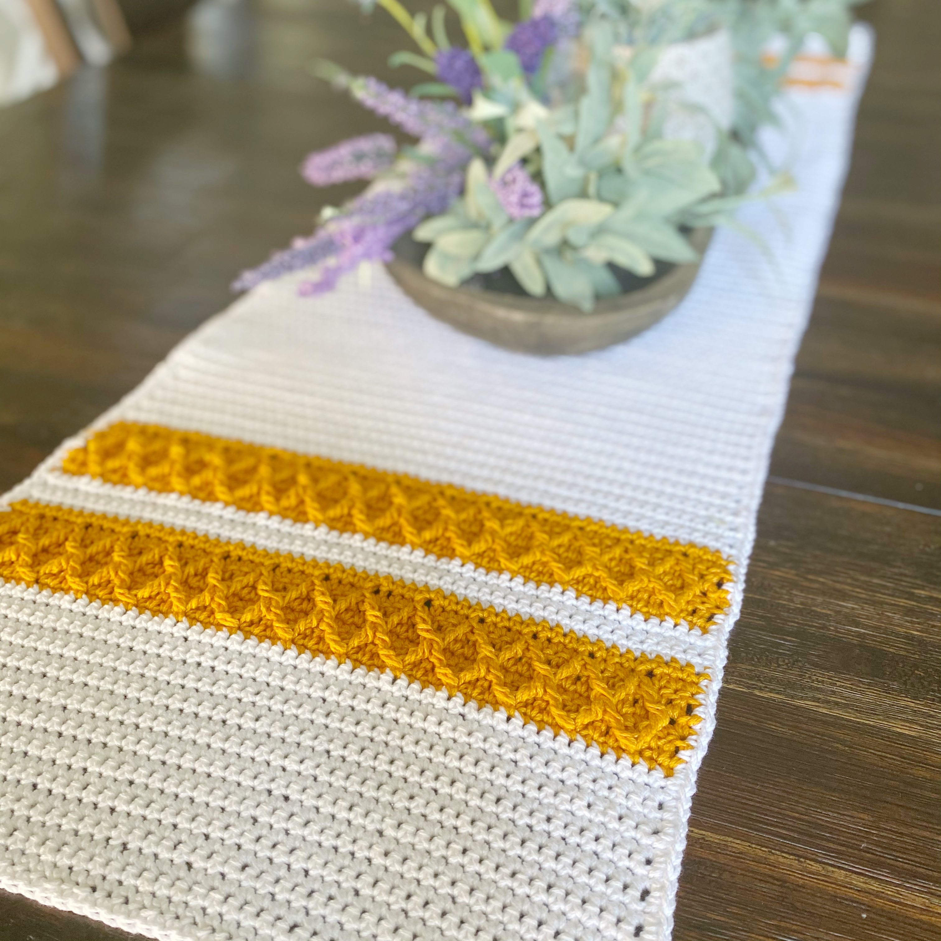How To Make A Spring Crochet Table Runner A Plush Pineapple